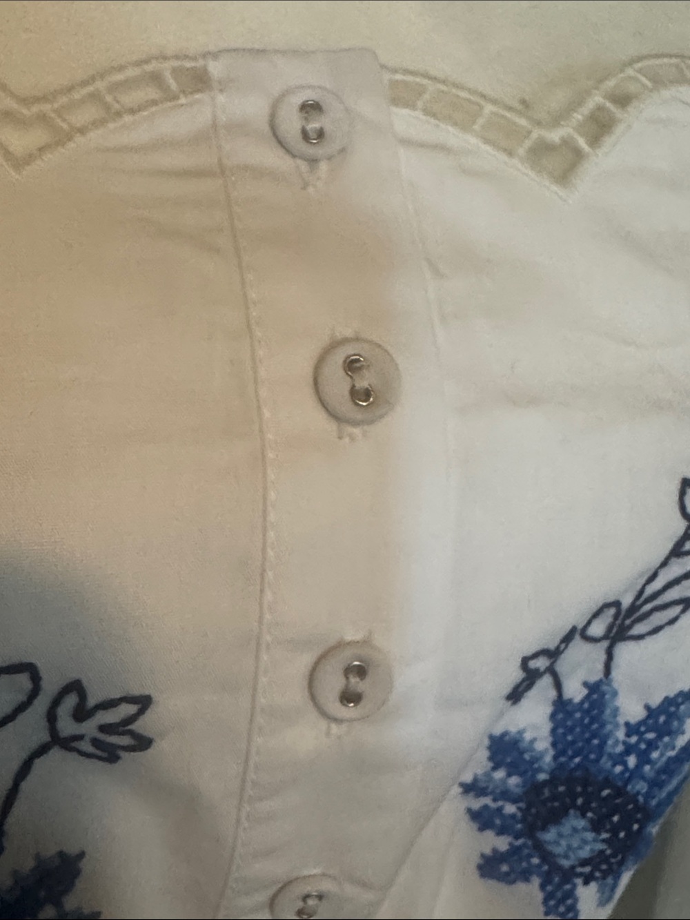 NWOT Moon River 100%Cotton White Maxi Dress w Blue Floral Embroidery SZ M - Picture 10 of 15